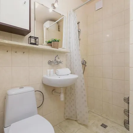 Appartement Nowowiejska Cosy For 6 People In Cracow By Renters